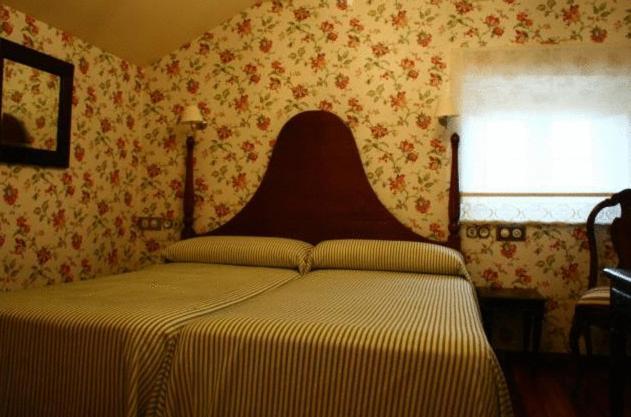 Hotel Casa Fernando III Ballota Buitenkant foto