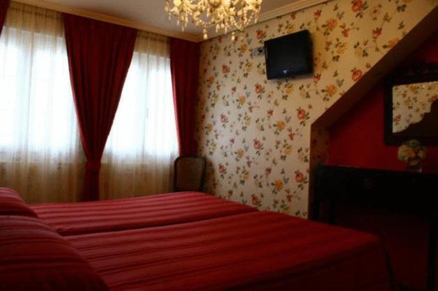 Hotel Casa Fernando III Ballota Buitenkant foto