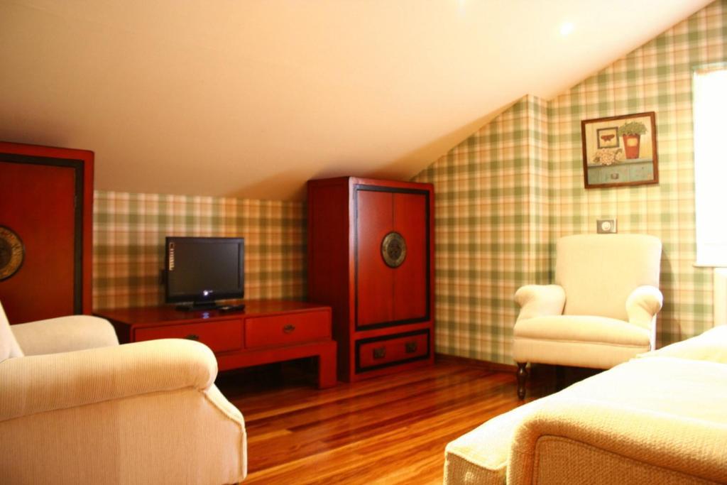 Hotel Casa Fernando III Ballota Buitenkant foto